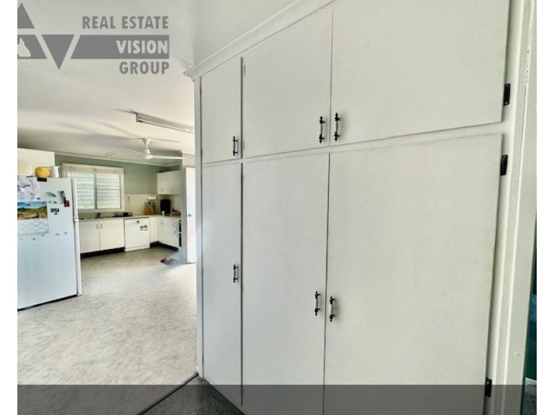 4 Cork St, Blackwater QLD 4717