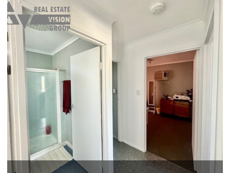 4 Cork St, Blackwater QLD 4717