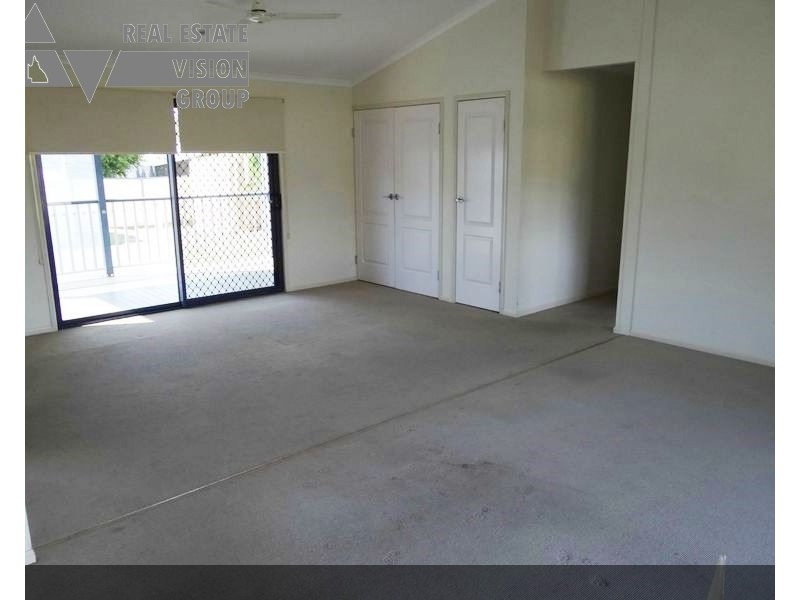 10 Boonery Street, Blackwater QLD 4717