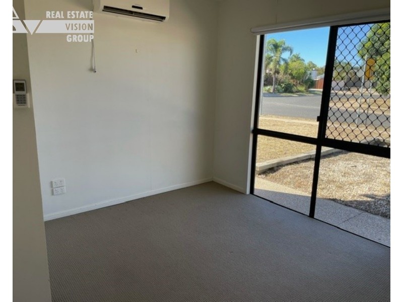 31 Glovar St, Emerald QLD 4720