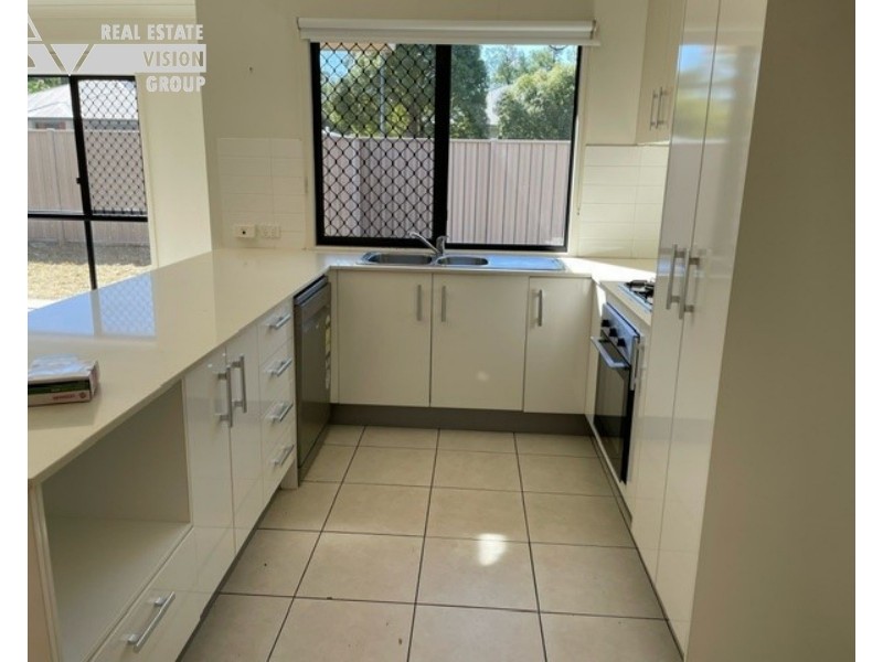 31 Glovar St, Emerald QLD 4720