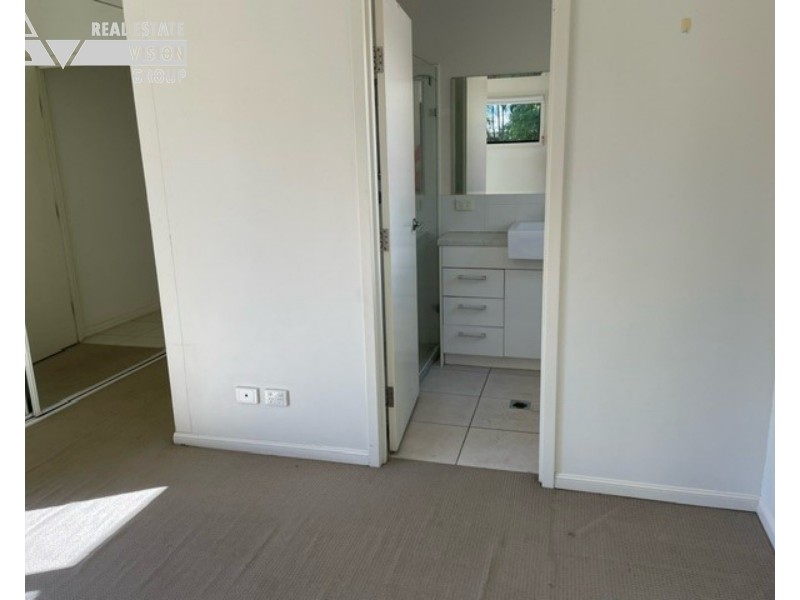 31 Glovar St, Emerald QLD 4720