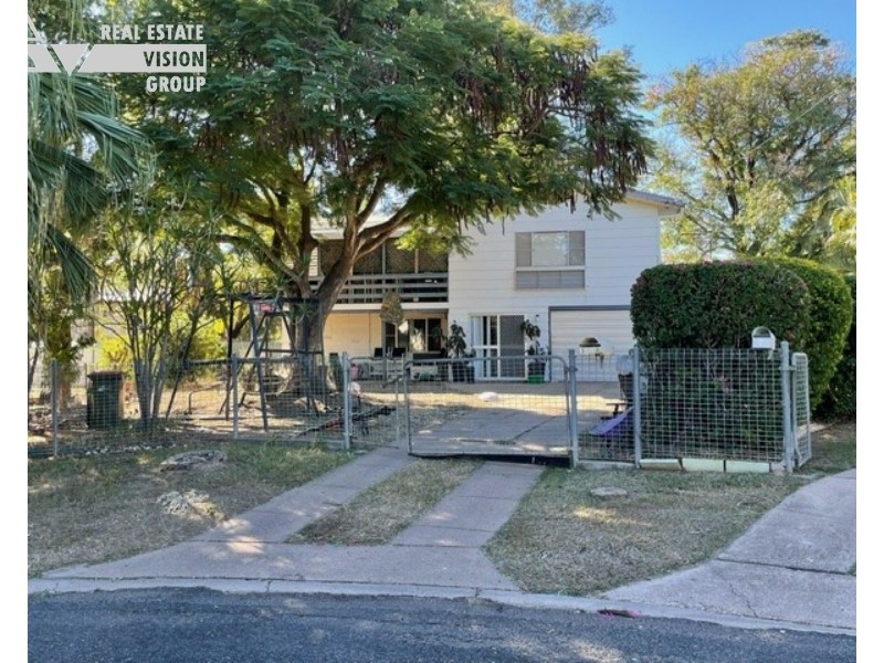 1 Pryor Pl, Emerald QLD 4720