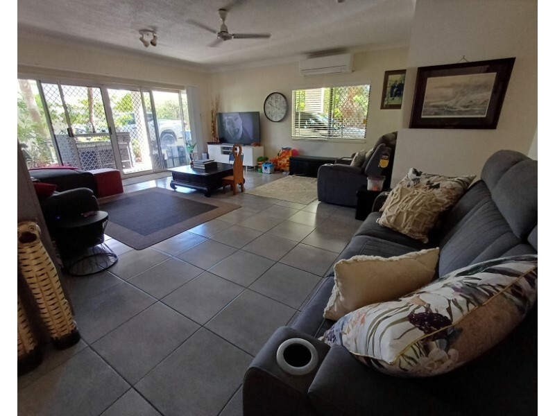 Unit 10/24 Pandanus Dr, Cannonvale QLD 4802