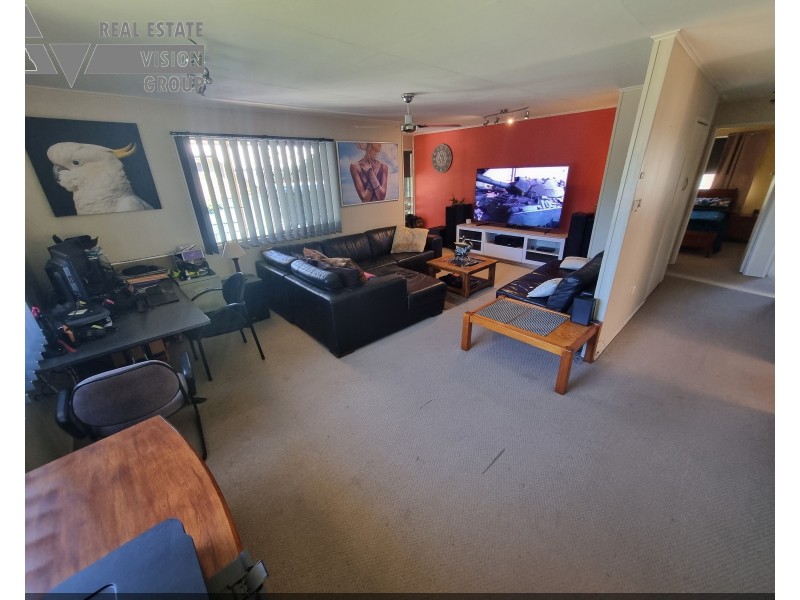 72 Arthur St, Blackwater QLD 4717