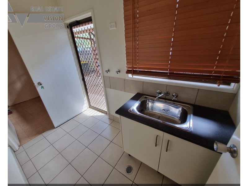 7 Diamond Dr, Blackwater QLD 4717