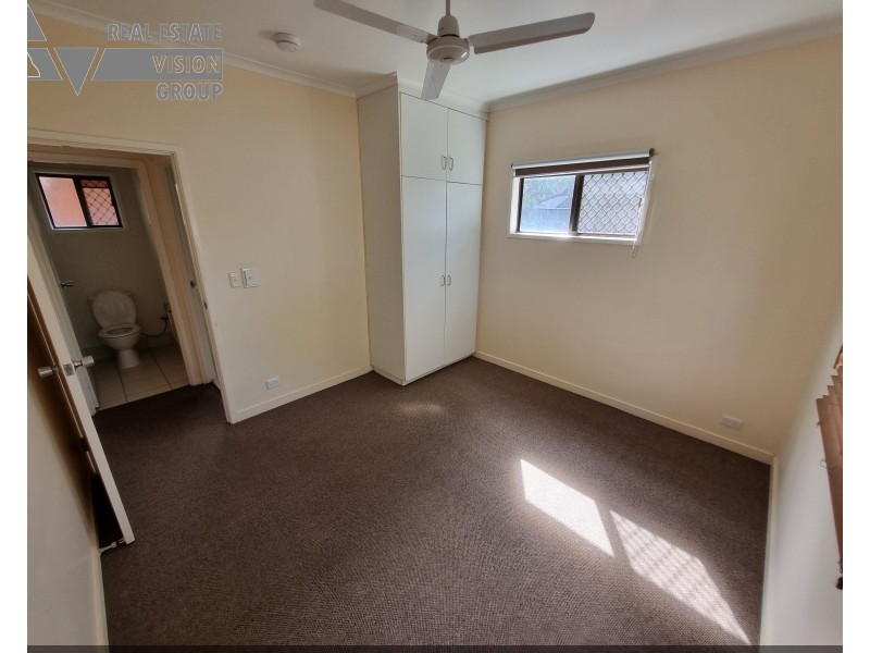 7 Diamond Dr, Blackwater QLD 4717