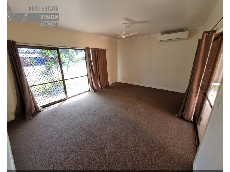 7 Diamond Dr, Blackwater QLD 4717