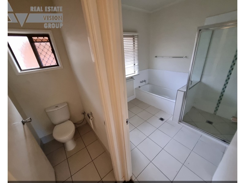 7 Diamond Dr, Blackwater QLD 4717