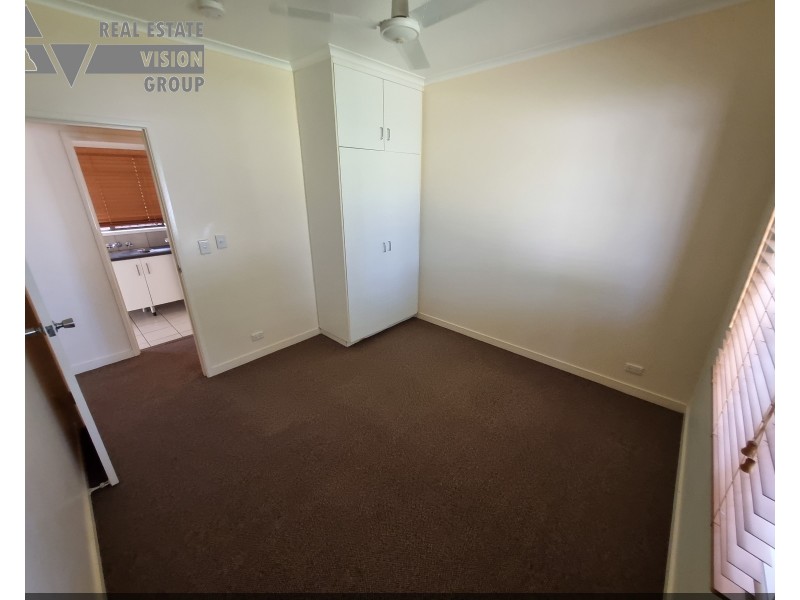 7 Diamond Dr, Blackwater QLD 4717