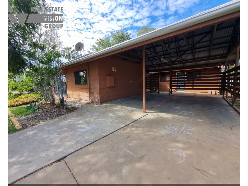 7 Diamond Dr, Blackwater QLD 4717