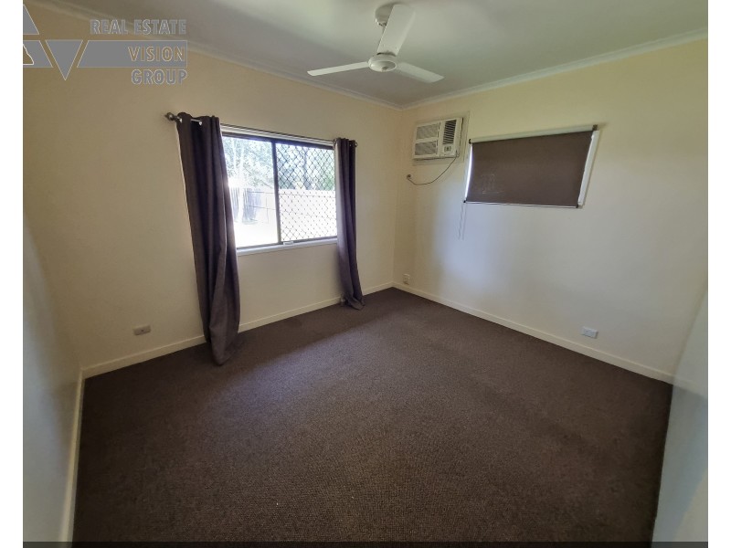 7 Diamond Dr, Blackwater QLD 4717