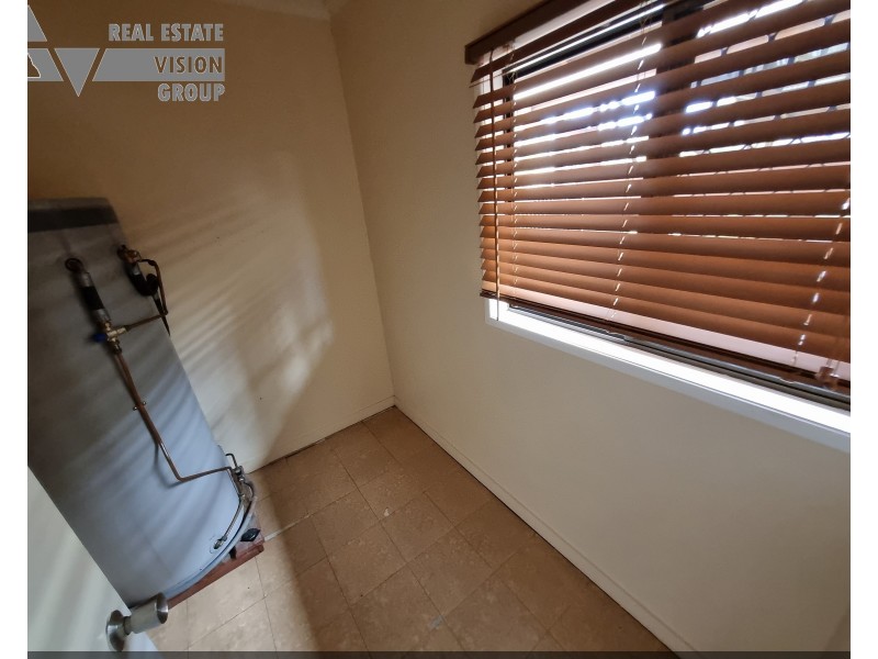 7 Diamond Dr, Blackwater QLD 4717