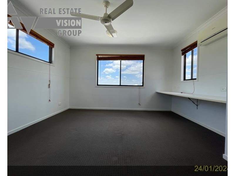 14 Deacon Dr, Blackwater QLD 4717