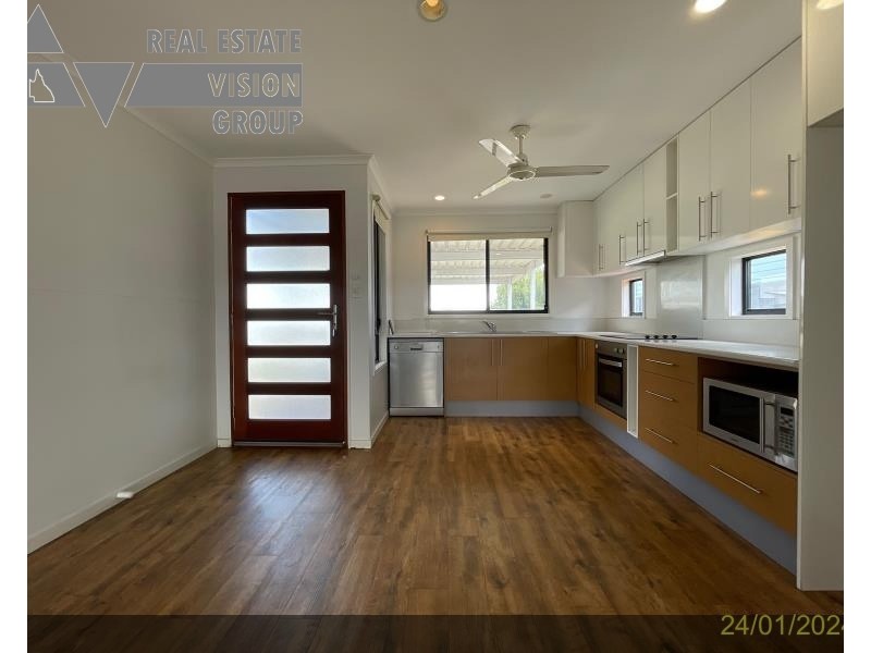 14 Deacon Dr, Blackwater QLD 4717
