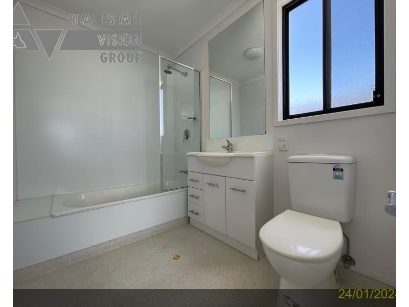 14 Deacon Dr, Blackwater QLD 4717