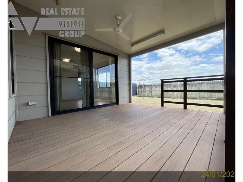 14 Deacon Dr, Blackwater QLD 4717