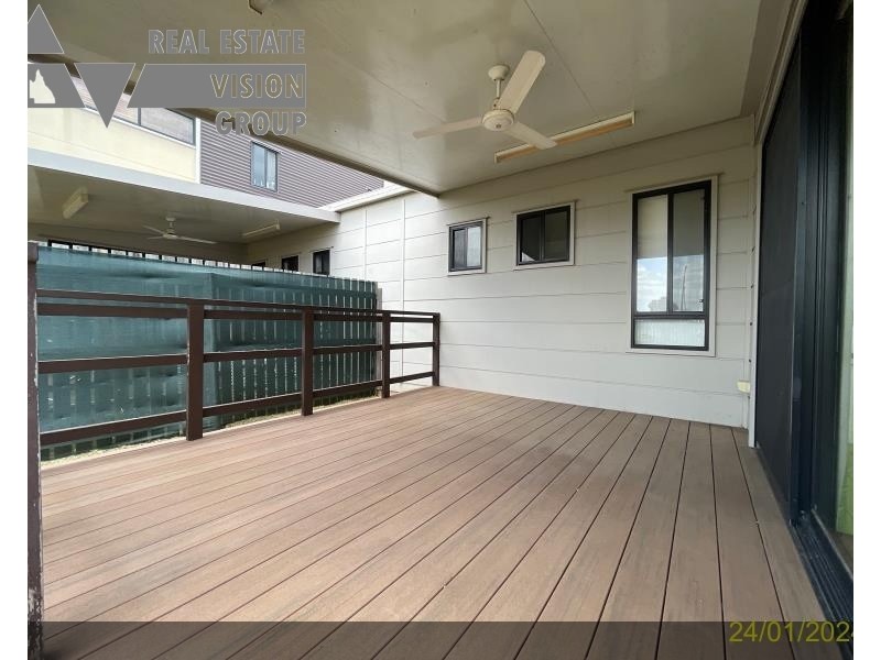 14 Deacon Dr, Blackwater QLD 4717