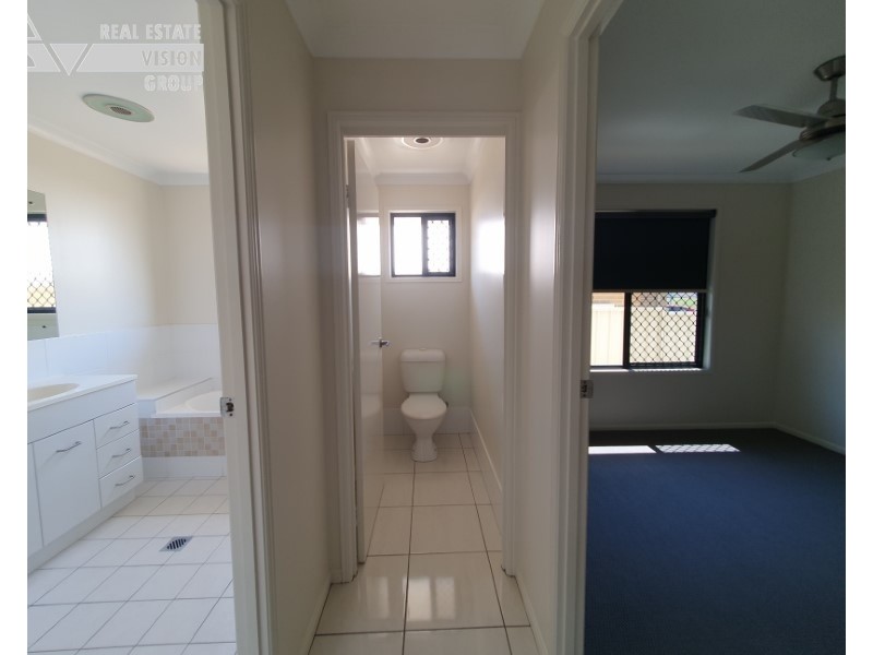 1 Scenic Dr, Emerald QLD 4720