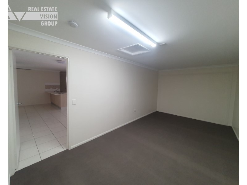 1 Scenic Dr, Emerald QLD 4720