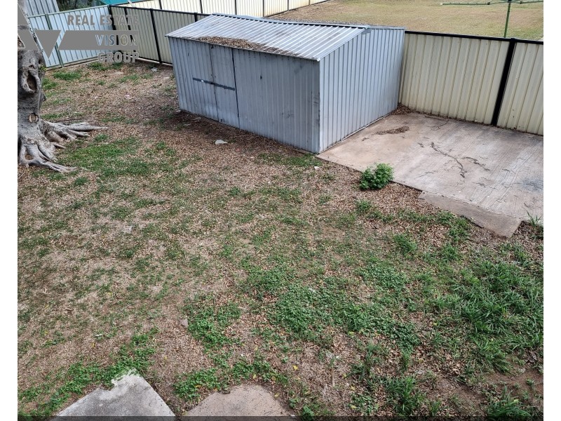 15 Gum St, Blackwater QLD 4717