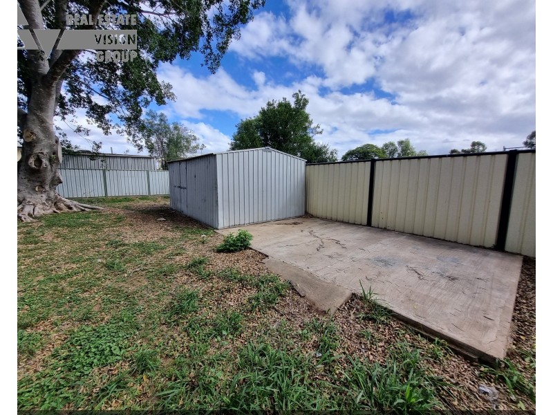 15 Gum St, Blackwater QLD 4717