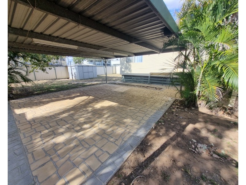 18 Bredhauer Street, Blackwater QLD 4717