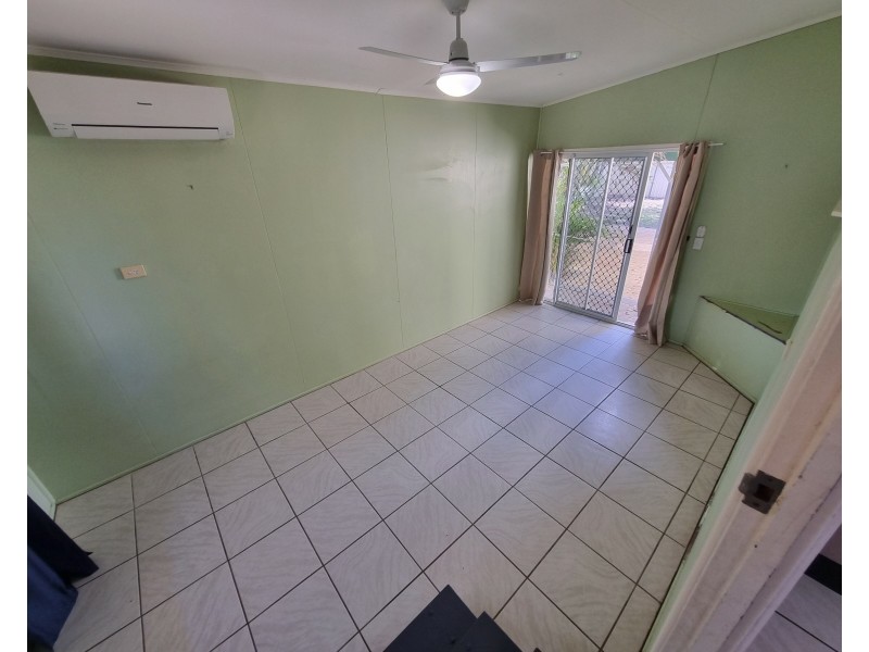 18 Bredhauer Street, Blackwater QLD 4717