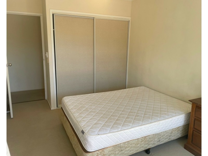 Unit 8/9 Erromango Dr, Jubilee Pocket QLD 4802