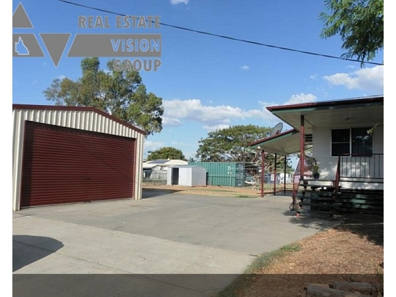 2 Mangrove Street, Blackwater QLD 4717