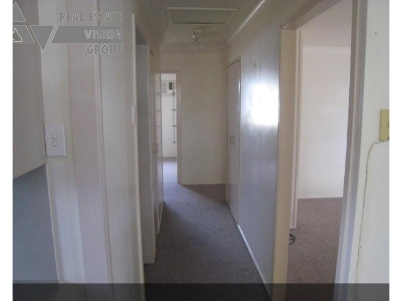 2 Mangrove Street, Blackwater QLD 4717