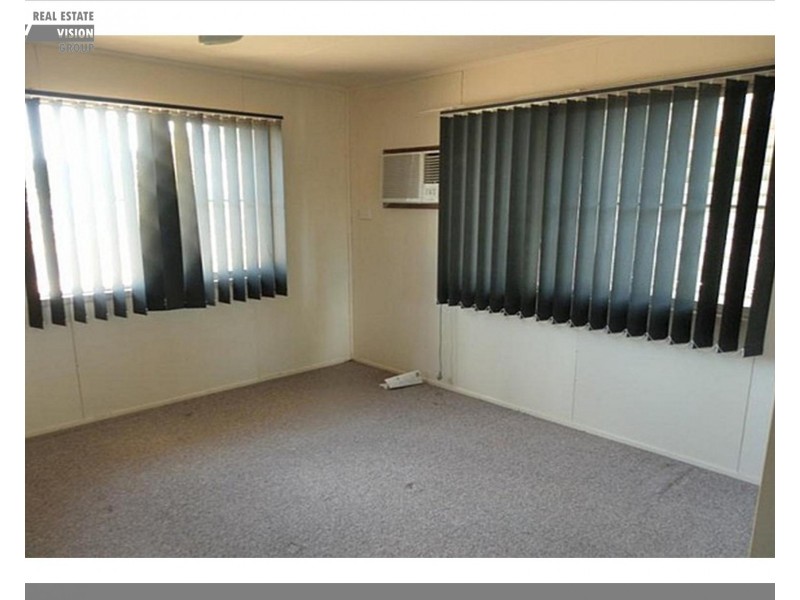 2 Mangrove Street, Blackwater QLD 4717