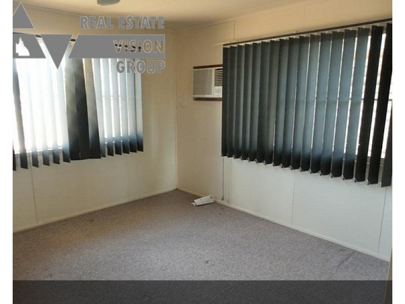 2 Mangrove Street, Blackwater QLD 4717