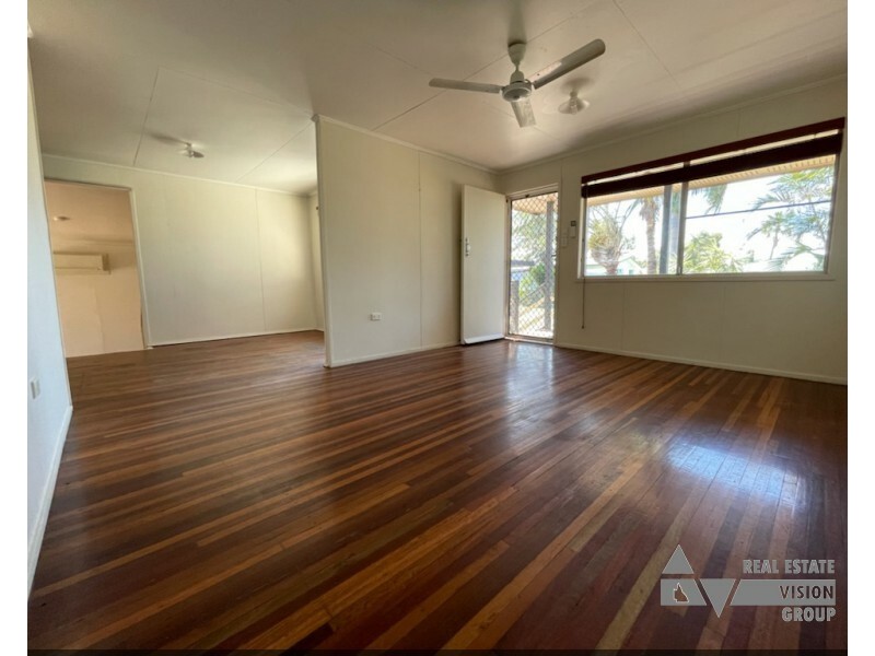 10 Myall St, Blackwater QLD 4717