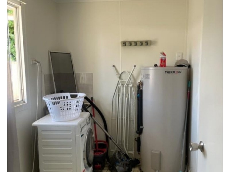 2 Carbeen Pl, Emerald QLD 4720