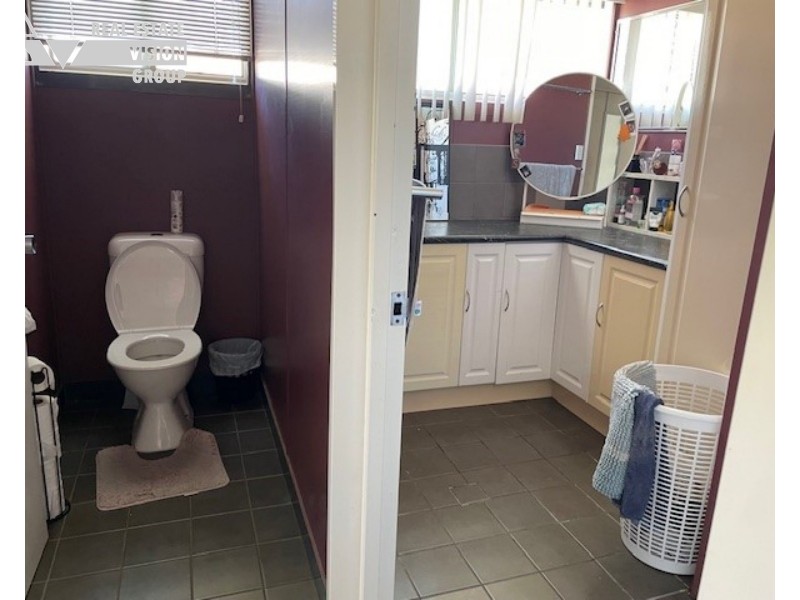 2 Carbeen Pl, Emerald QLD 4720