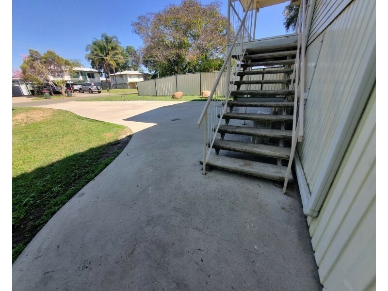 22 Gum St, Blackwater QLD 4717