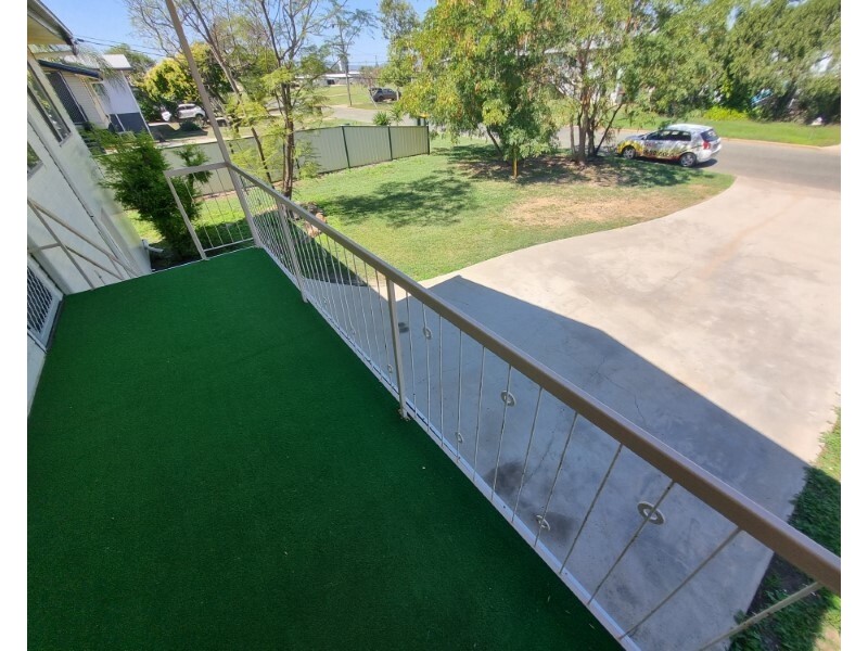 22 Gum St, Blackwater QLD 4717