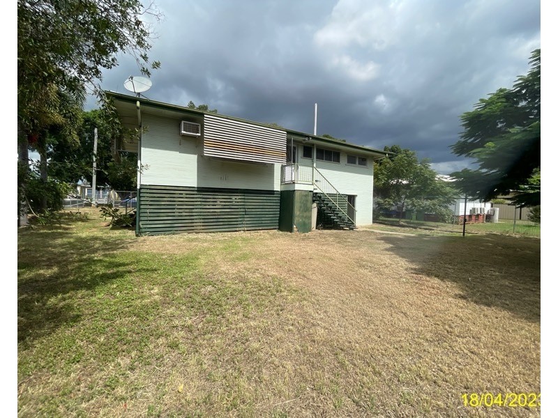 7 Talbot St, Blackwater QLD 4717