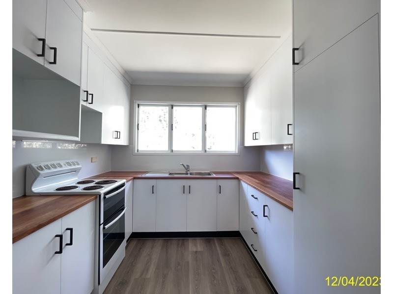 7 Talbot St, Blackwater QLD 4717