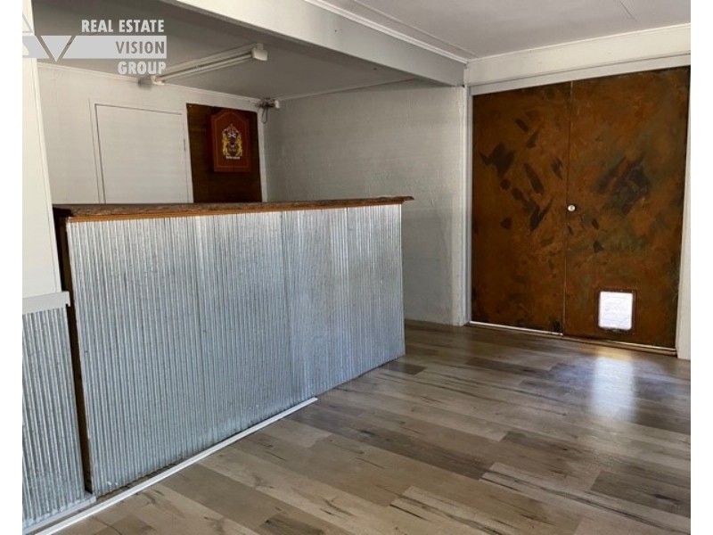 4 Roseanne Rd, Emerald QLD 4720