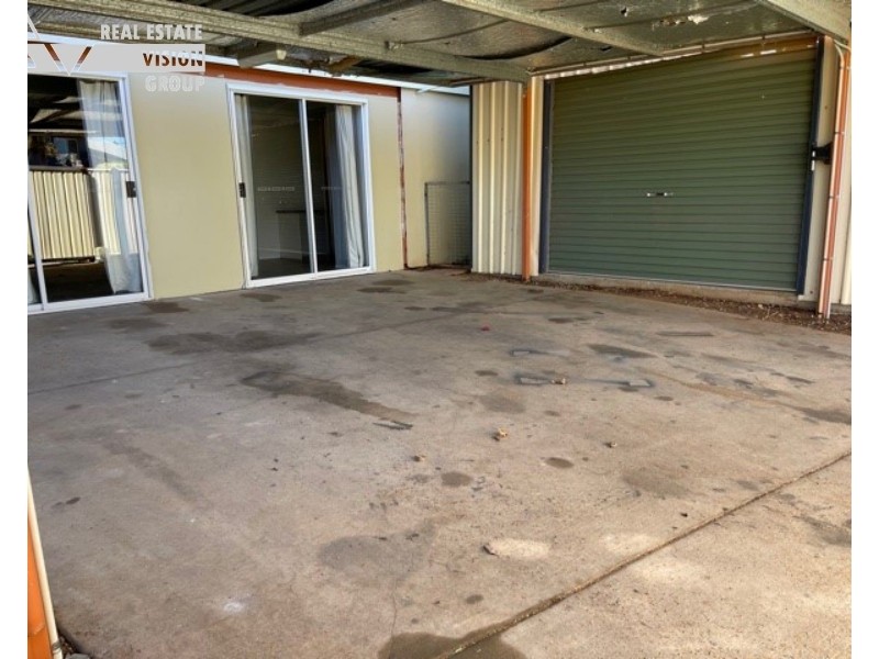 4 Roseanne Rd, Emerald QLD 4720