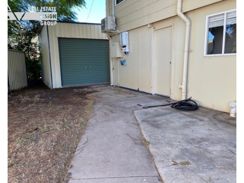 4 Roseanne Rd, Emerald QLD 4720