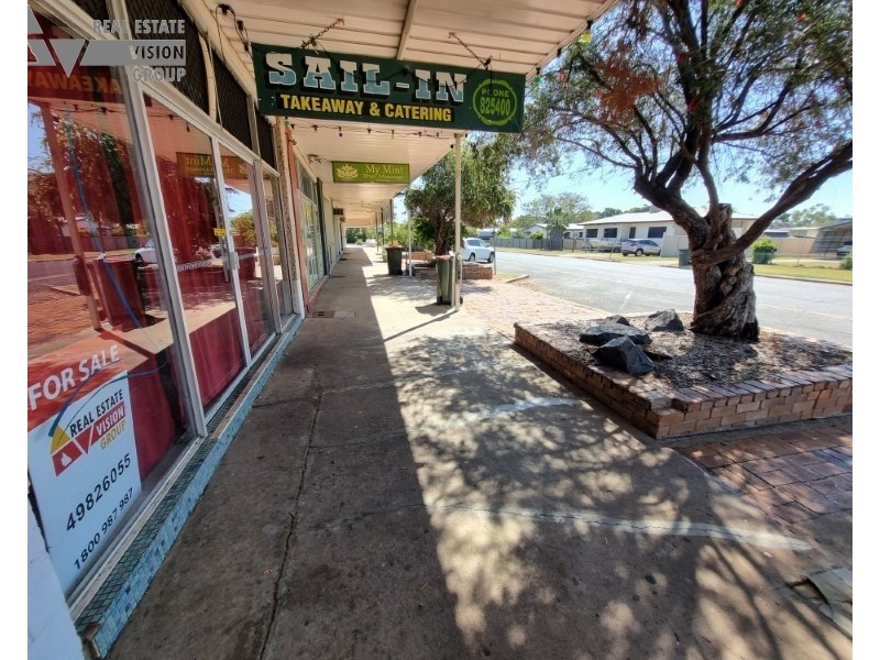 5 Arnold St, Blackwater QLD 4717