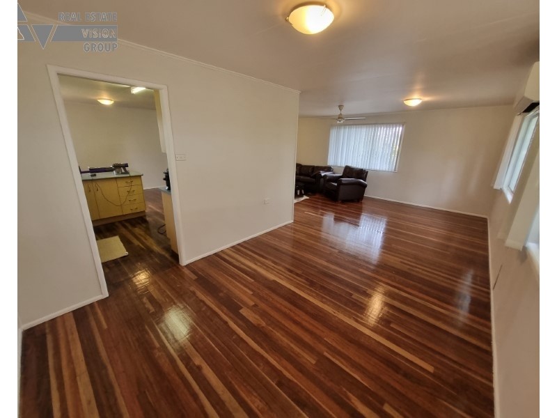 4 Yeates Ave, Blackwater QLD 4717