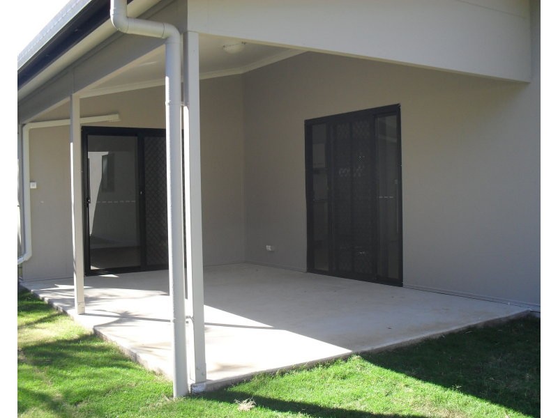 20 Deacon Street, Blackwater QLD 4717