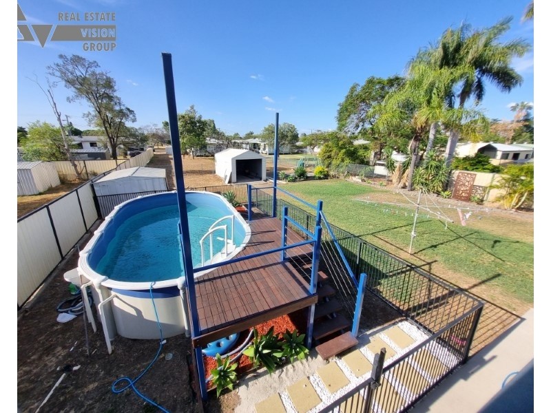 16 Doon St, Blackwater QLD 4717