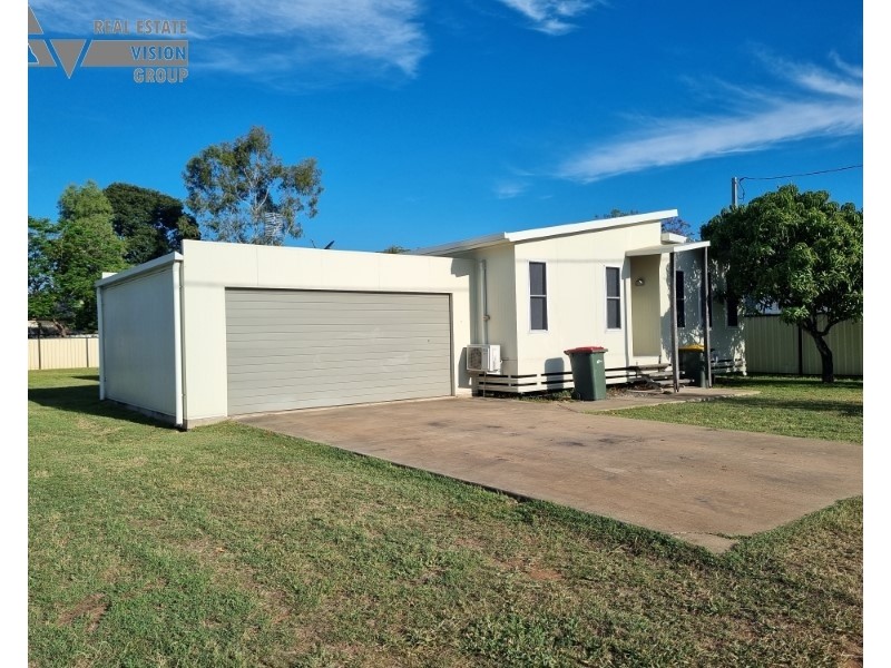 5 Graham St, Bluff QLD 4702