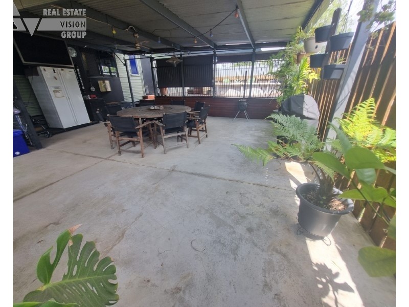 46 Littlefield St, Blackwater QLD 4717