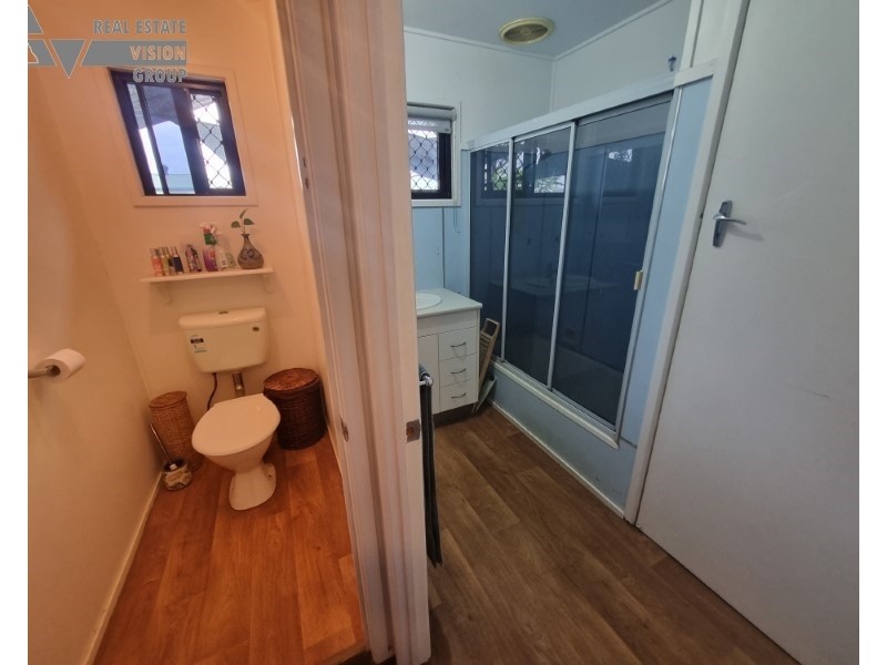 46 Littlefield St, Blackwater QLD 4717